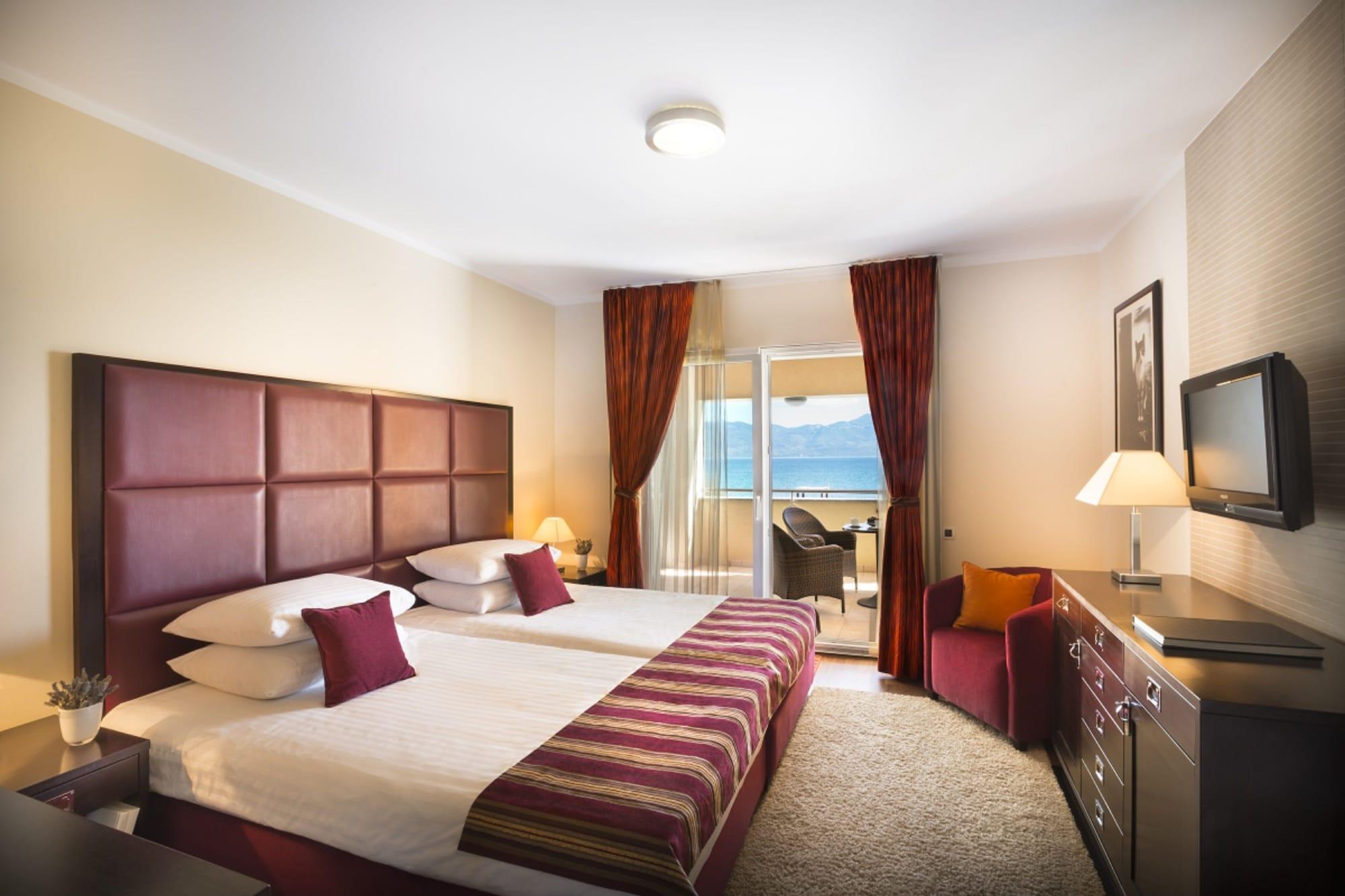 Valamar Atrium Residence Baska  Exterior photo